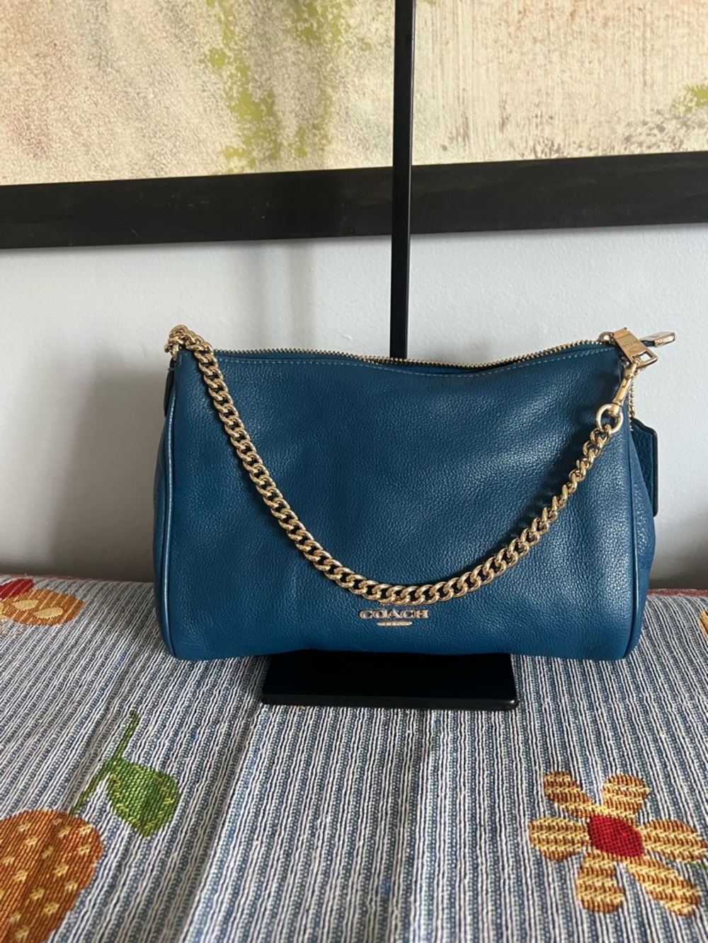 COACH Carrier Blue Pebbled Leather Mini Shoulder Bag Crossbody & Gold Chain - Picture 4 of 10